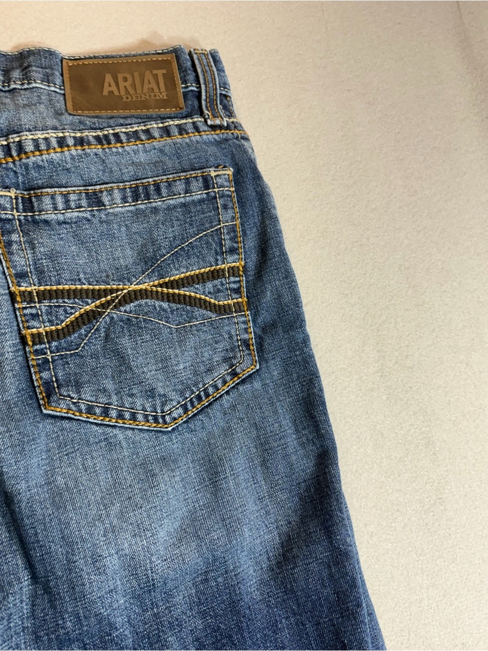 Ariat M2 Relaxed Boot Cut Jeans Men 32x34 Medium Wash - Picture 2 of 16